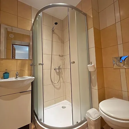 Avita בית הארחה