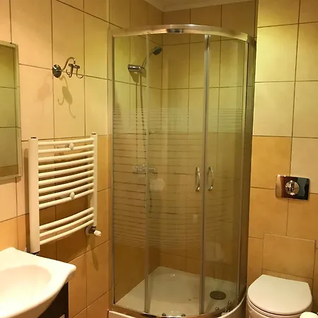 Avita Konukevi
